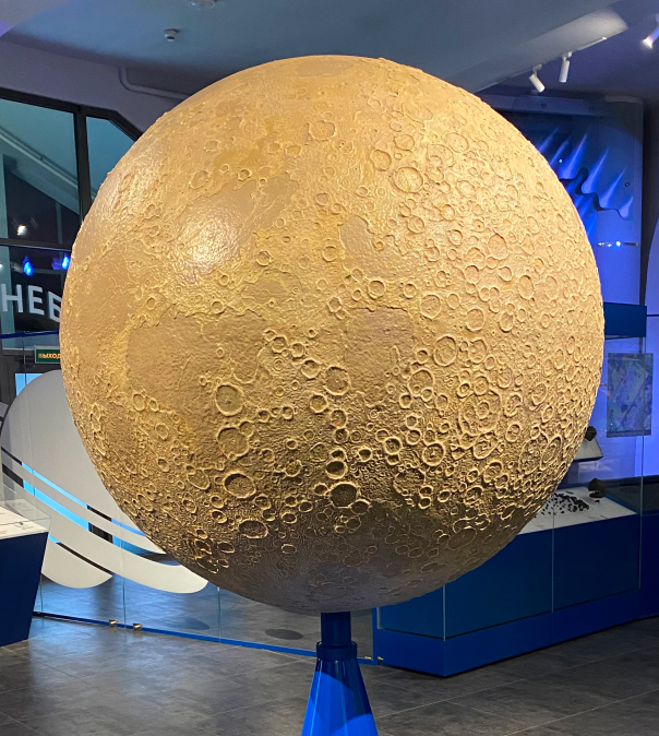 Глобус Луны