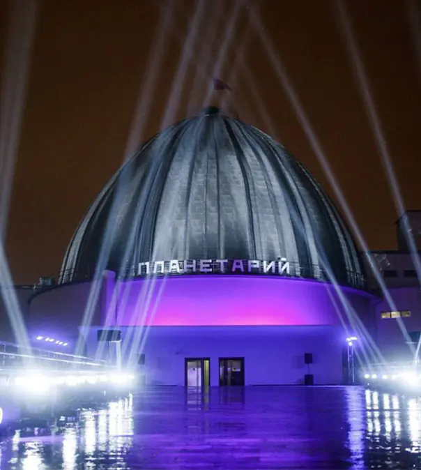 Звёздные уроки: космос приезжает в школу!