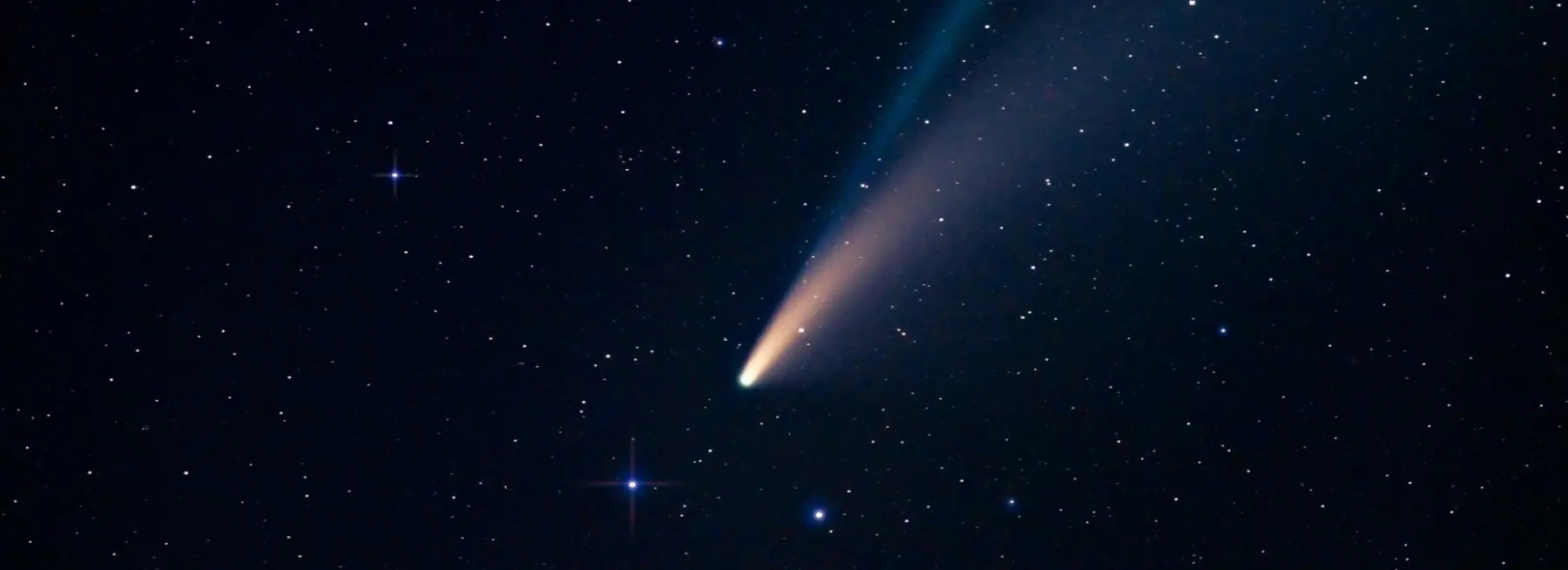 Кометы – небесные странницы